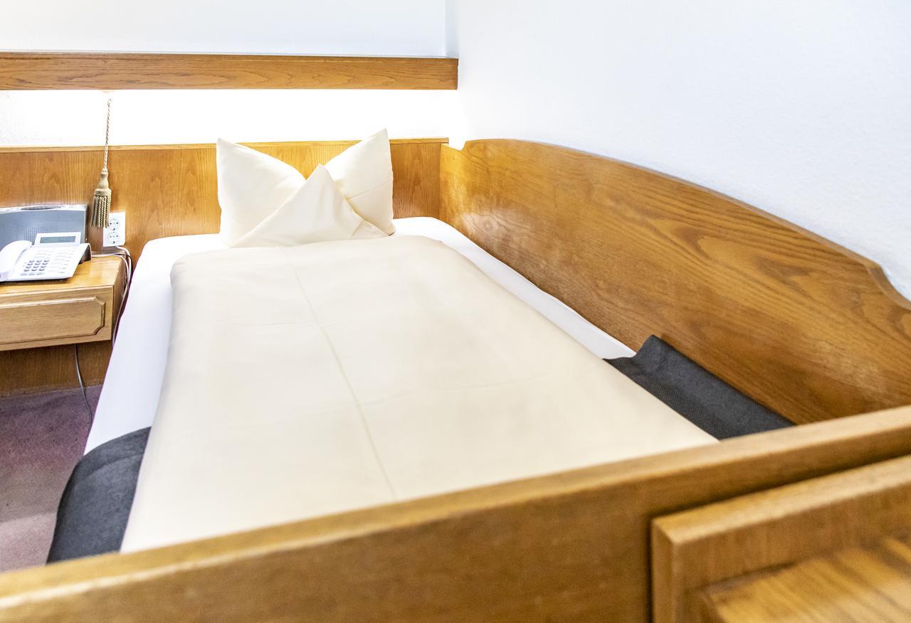 Hotel Jaegerhaus In Am Hohentwiel 3*
